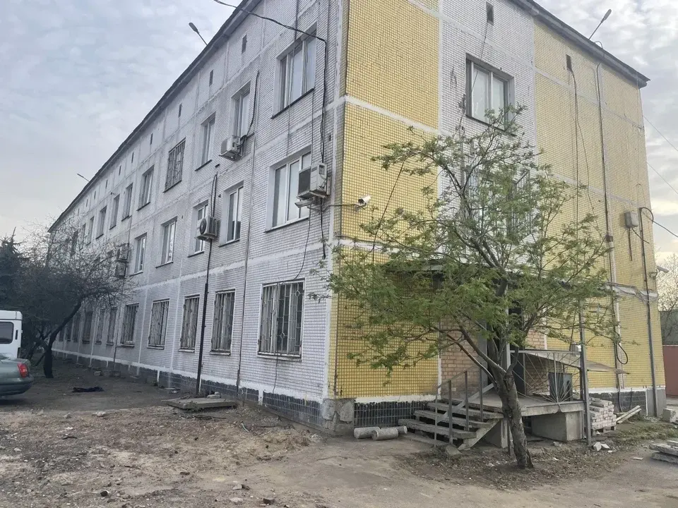 здание с арендатором хостел - Фото 9