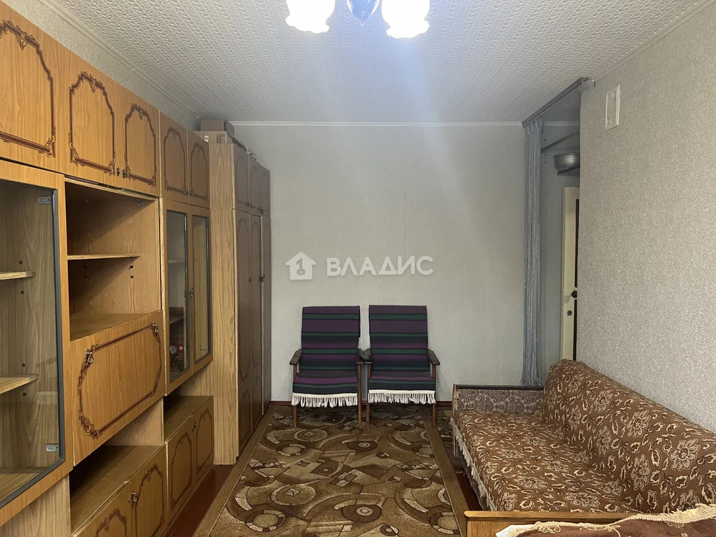 Собинский район, Лакинск, проспект Ленина, д.8к3, комната на продажу - Фото 1