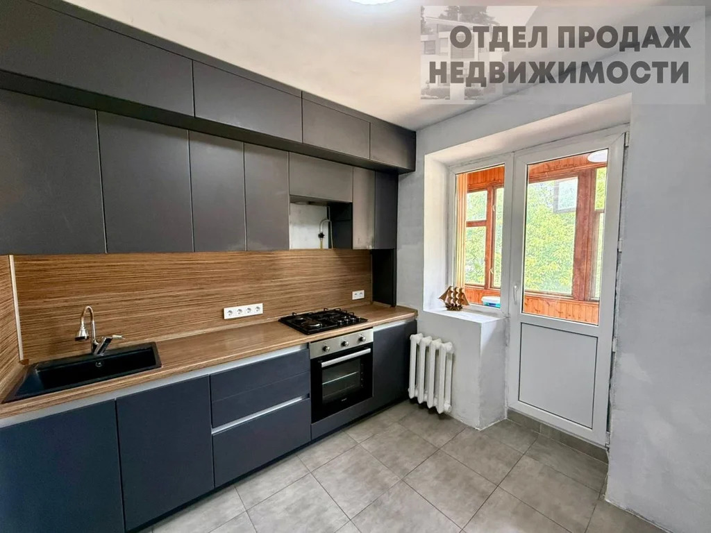 3-к Квартира - Фото 0