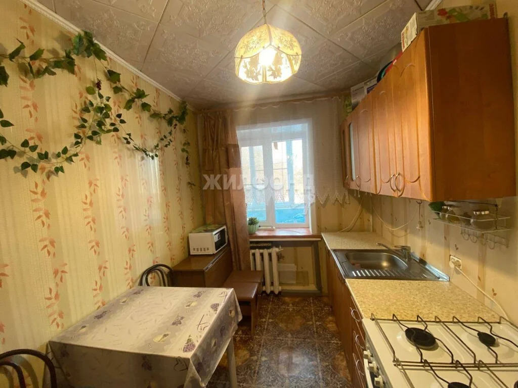 Продажа квартиры, Петровский, Ордынский район, ул. Октябрьская - Фото 0