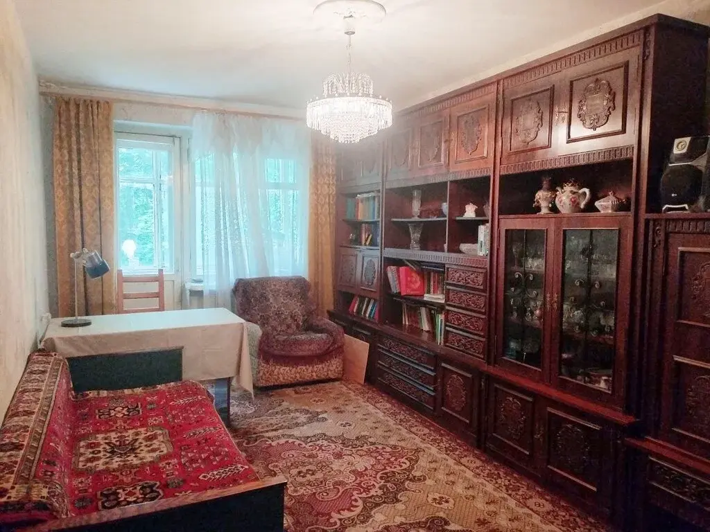 Купить трехкомнатную квартиру 58.0м ул. Авиаторов, 7, Москва, НАО ... - Фото 0