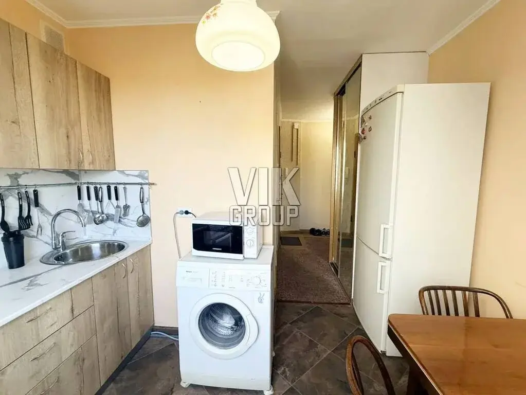 Предлагается светлая трёхкомнатная квартира с хорошим ремонтом - Фото 19