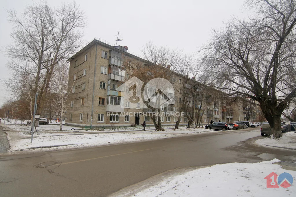 городской округ Бердск, Бердск, улица Ленина, д.12, 2-комнатная ... - Фото 0