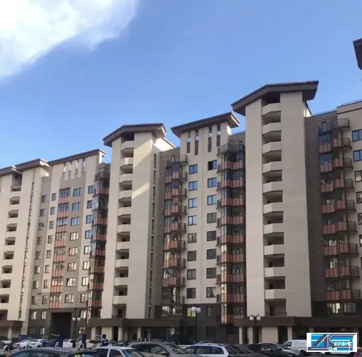 продается 3-х комнатная квартира - Фото 1