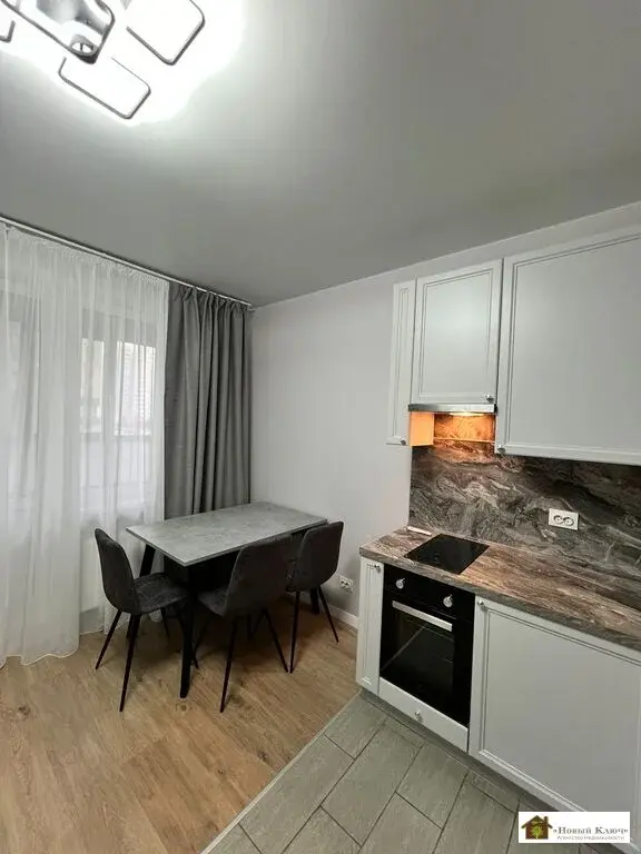 Сдается новая студия 23 кв.м  мкр-н Железнодорожный, ул.Корнилаева,3 - Фото 1