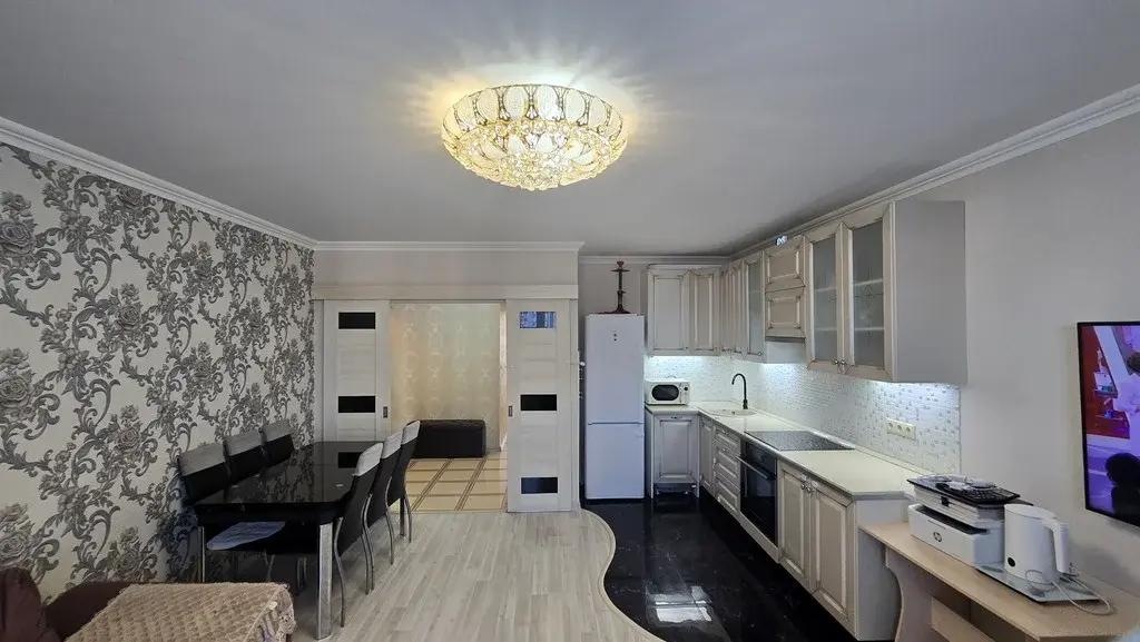 3-к. квартира, 64 м, 10/17 эт. - Фото 1