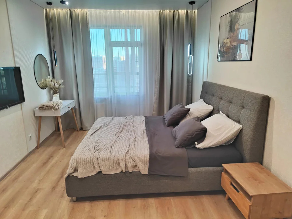 Сдам посуточно 1-комн. квартиру 46 м2. - Фото 1