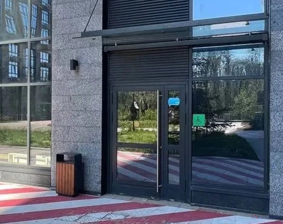 Продажа торгового помещения, ул. Клинская - Фото 3