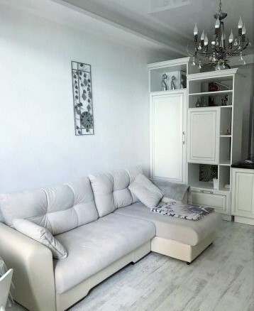 Продажа двухкомнатной квартиры 50 кв.м в Сочи на Роз - Фото 1