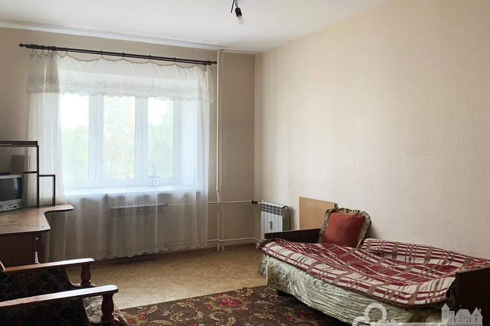 Квартира октябрьский устьянский. Комната 9 м кв в коммуналке.