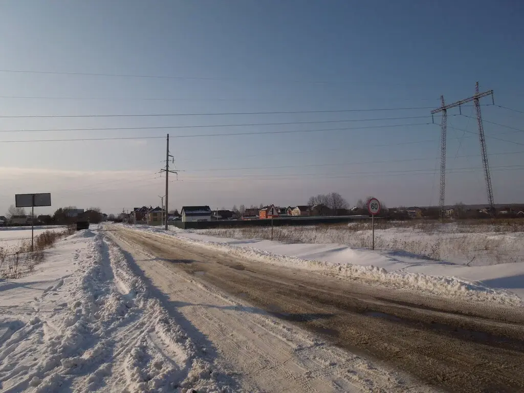 Участок на выезде из города - Фото 0