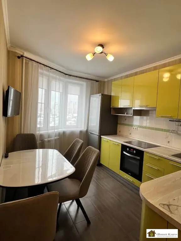 Сдается новая 1-ком кв г. Москва, ул.Льва Яшина, д. 7 - Фото 1