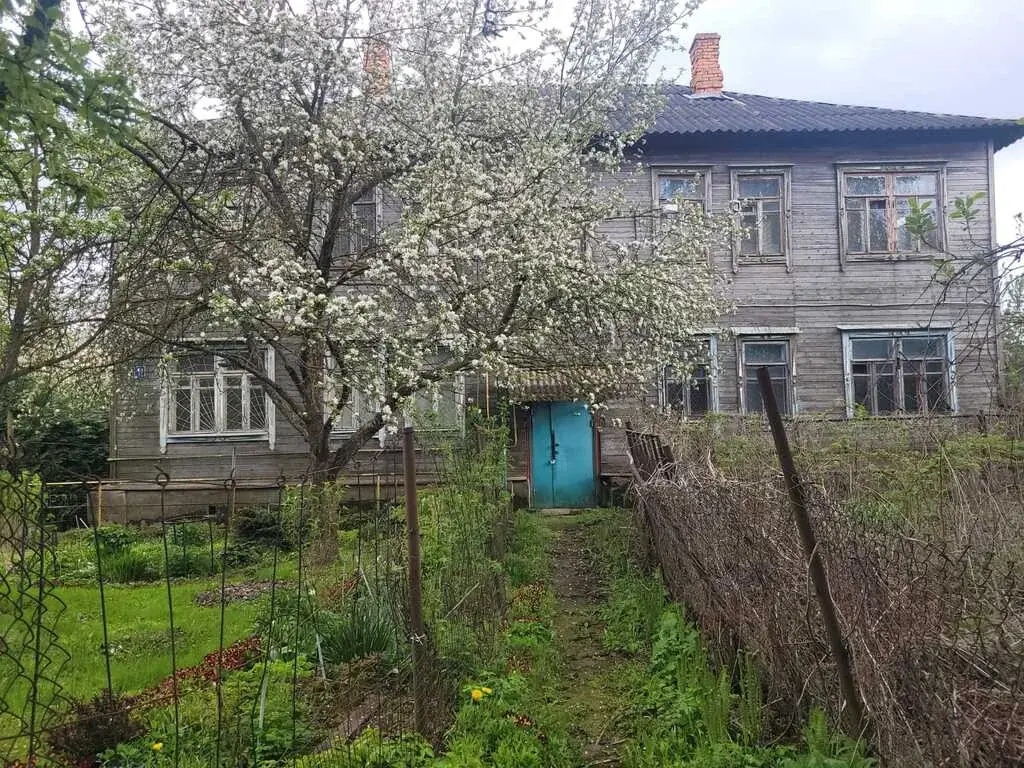 2-ка, пос. Марушкинское, д. Большое Свинорье, Центральная 8 - Фото 0