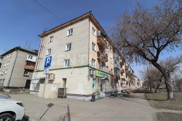 Дом профинтерна 7а барнаул. Профинтерна 15. Профинтерна 21. Профинтерна 21. Профинтерна, 42а.