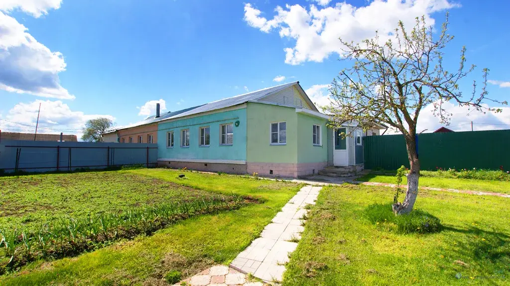Часть дома с коммуникациями в д. Коняшино Волоколамского района МО - Фото 0