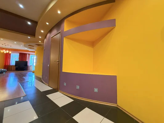 Продам трехкомнатную (3-комн.) квартиру, Коминтерна ул, 127, Нижний... - Фото 7