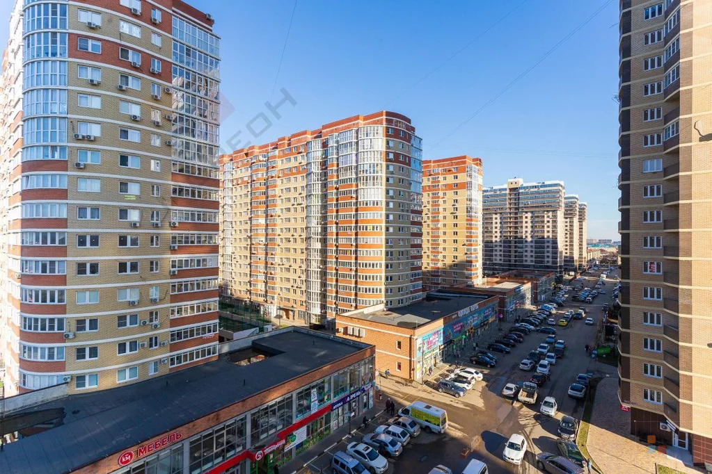 3-я квартира, 82.40 кв.м, 8/24 этаж, Метальникова, Петра Метальникова ... - Фото 1