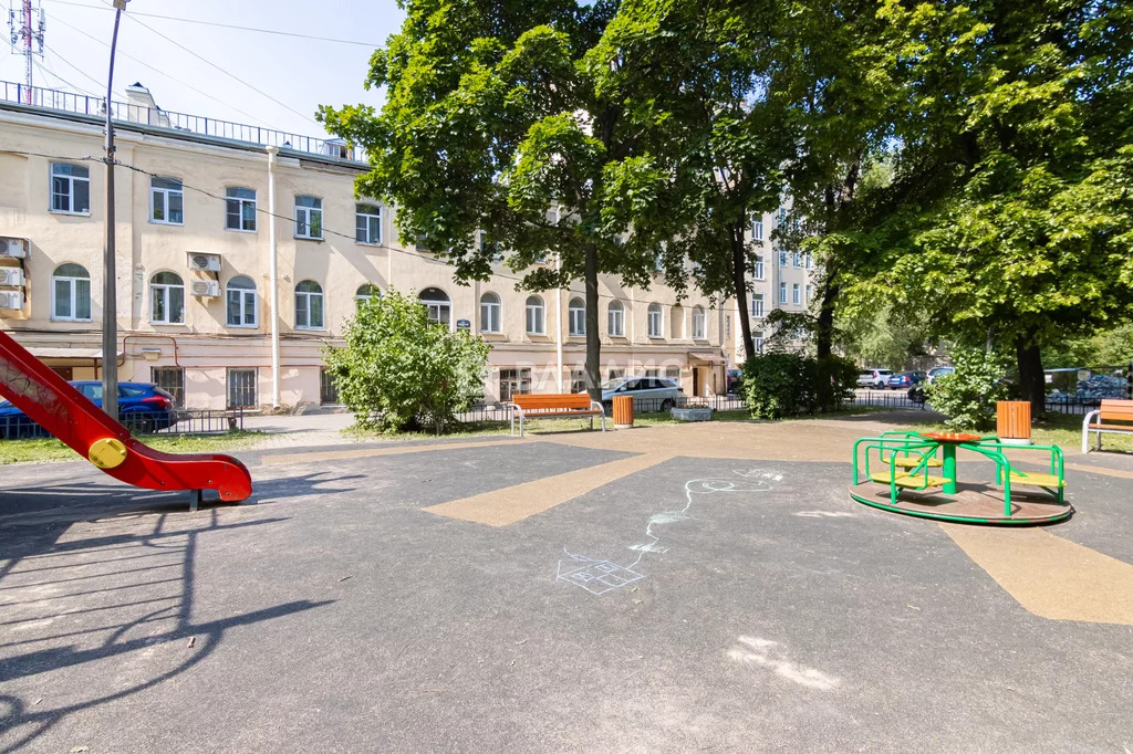 Санкт-Петербург, 15-я линия Васильевского острова, д.30, 3-комнатная . - Фото 16