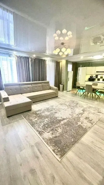 Купить трехкомнатную квартиру 107.0м ул. Гарифа Ахунова, 10, Казань, . - Фото 2