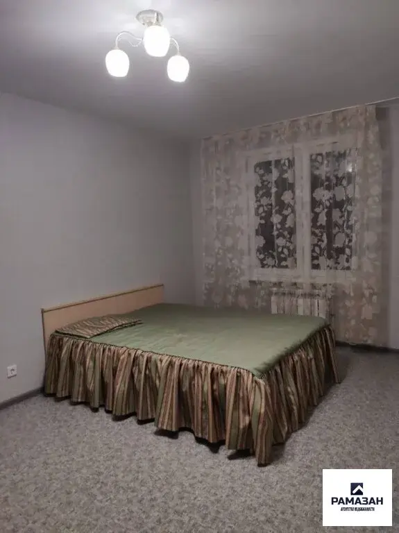 2-к квартира ул. Альфии Авзаловой 9 - Фото 1