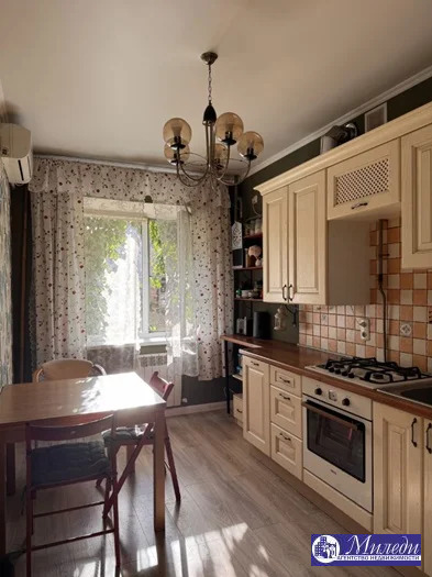 Продажа квартиры, Батайск, ул. Октябрьская - Фото 1