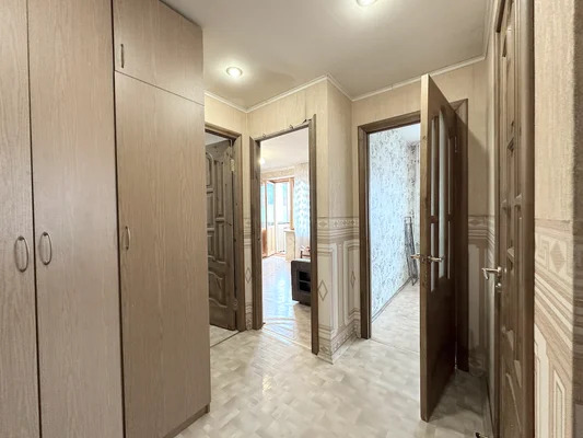 Продам двухкомнатную (2-комн.) квартиру, Гагарина пр-кт, 4, Нижний ... - Фото 4