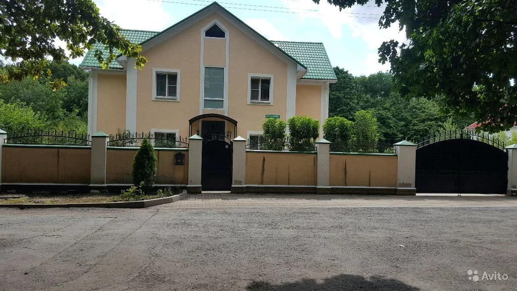 дома рядом с белгородом. дома рядом с белгородом. замок в селе репное белгородской области. дома рядом с белгородом. дом замок в белгороде.