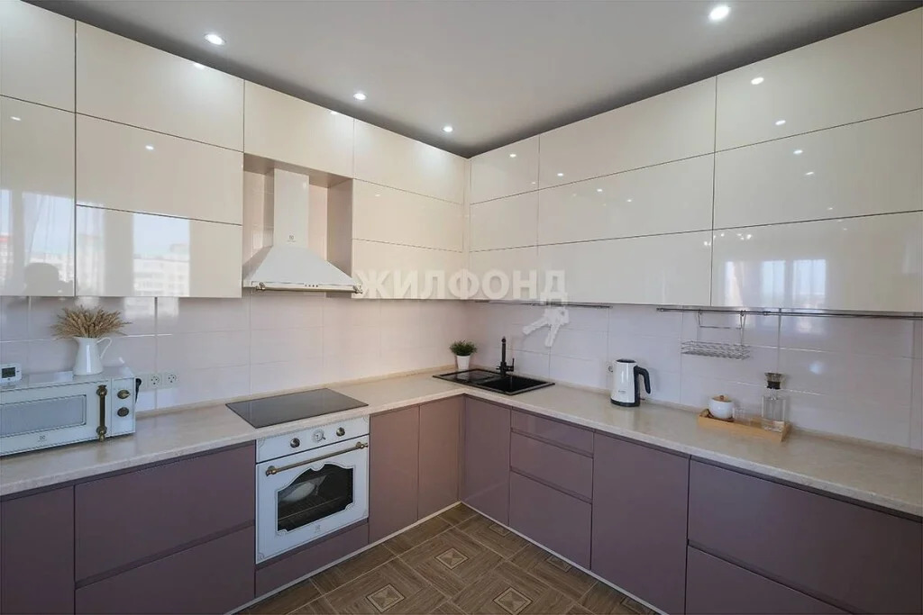 Продажа квартиры, Новосибирск, Кирова пл. - Фото 1