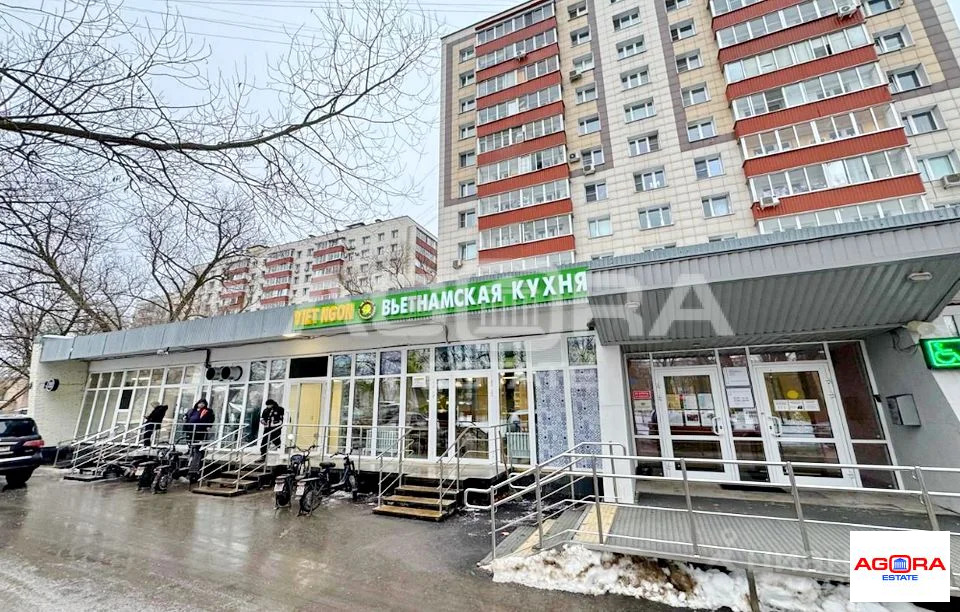 Продажа торгового помещения, м. Водный стадион, ул. Смольная - Фото 1