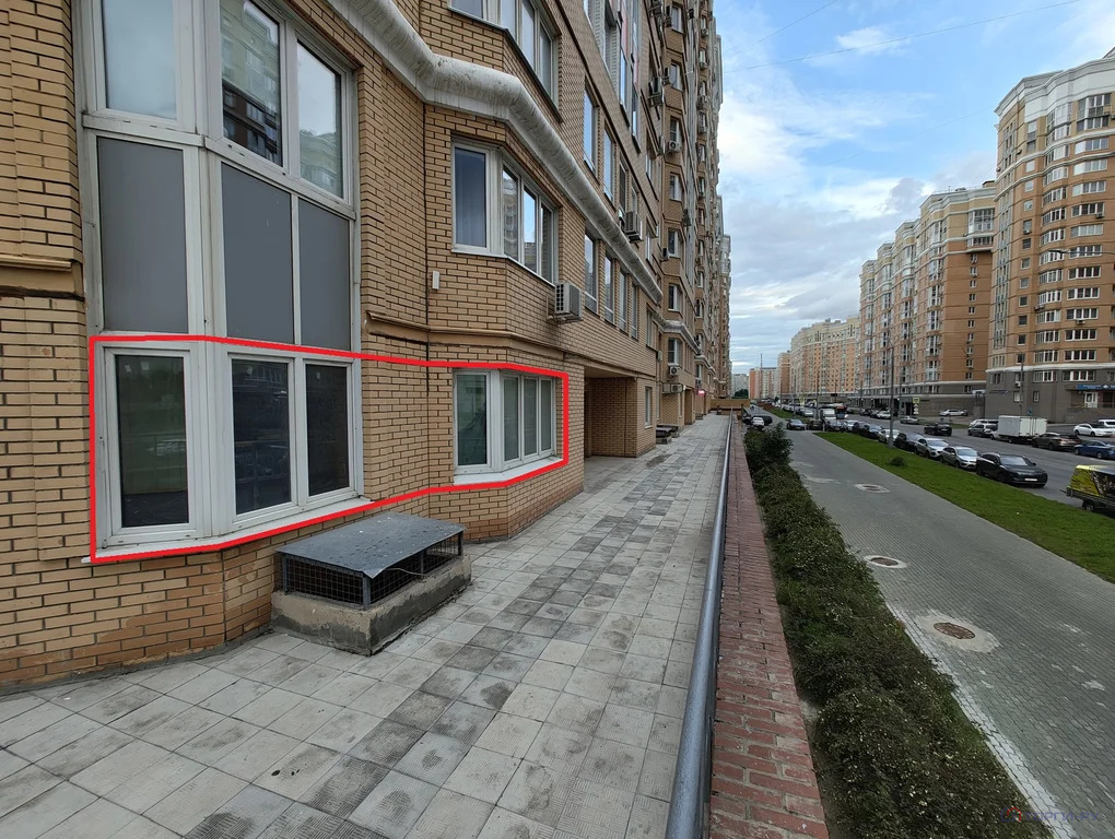 Продажа торгового помещения, 6-я Радиальная улица - Фото 0