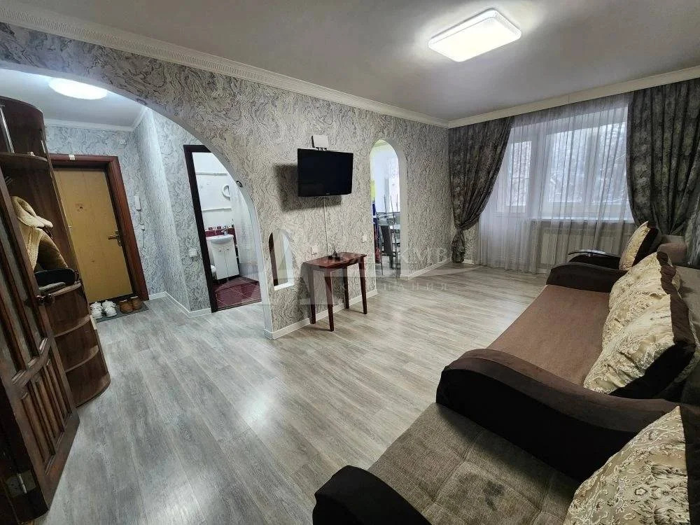 Продажа квартиры, Георгиевск, ул. Калинина - Фото 1