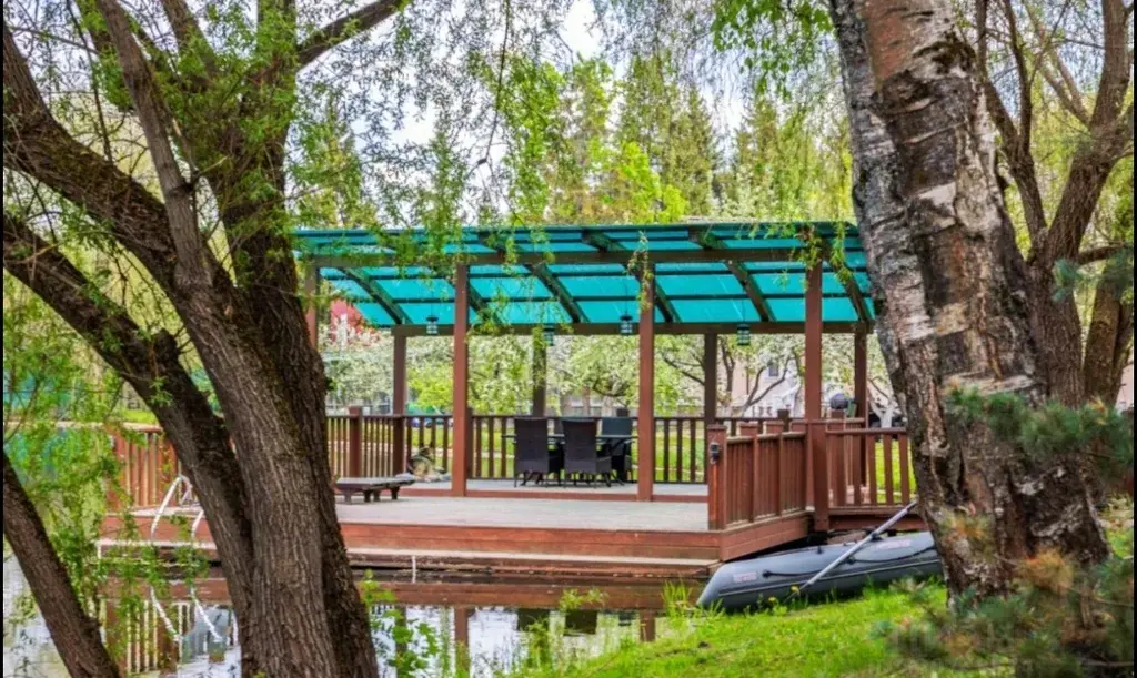 Продам уникальную усадьбу с сoбствeнным проточным водоёмом - Фото 12