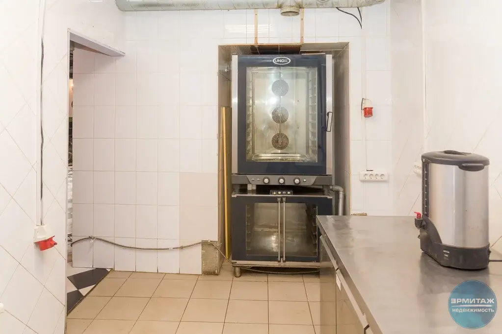 43м2 + 119м2 на трафике - 500 человек в час - Фото 4
