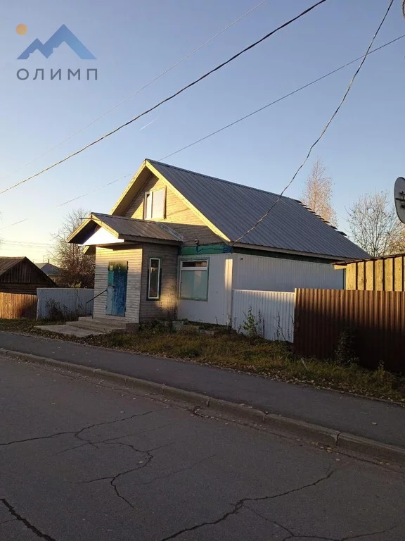 Продажа торгового помещения, Кириллов, Кирилловский район, ул. Уверова - Фото 0