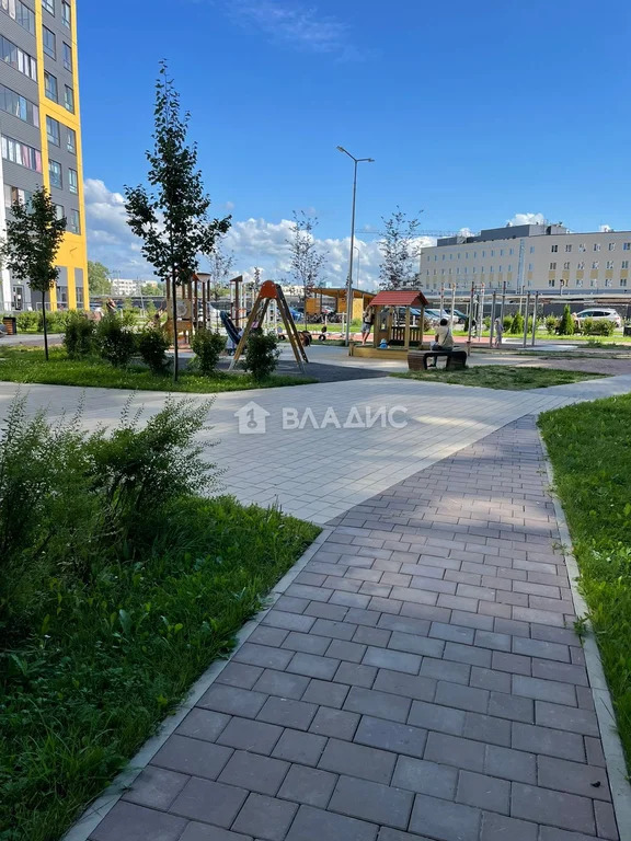 Ломоносовский район, городской посёлок Новоселье, Центральная улица, ... - Фото 9