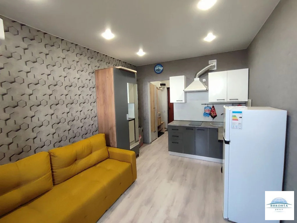 Продажа квартиры, Российский, улица имени В.М. Комарова - Фото 2