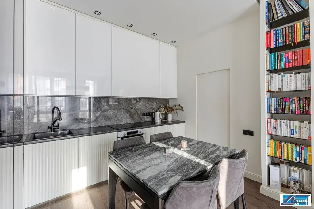 продается 3-х комнатная квартира - Фото 3