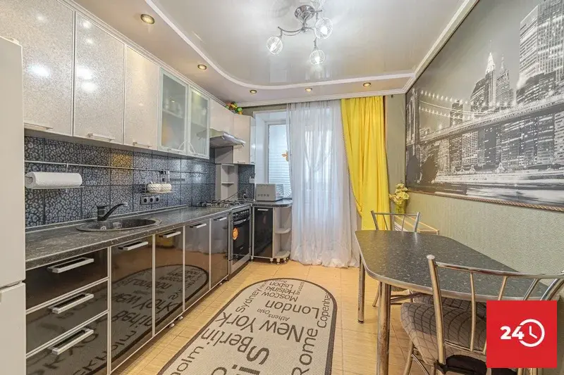 1- комнатная квартира с ремонтом- заезжай и живи по ул. Краснова 40!!! - Фото 4