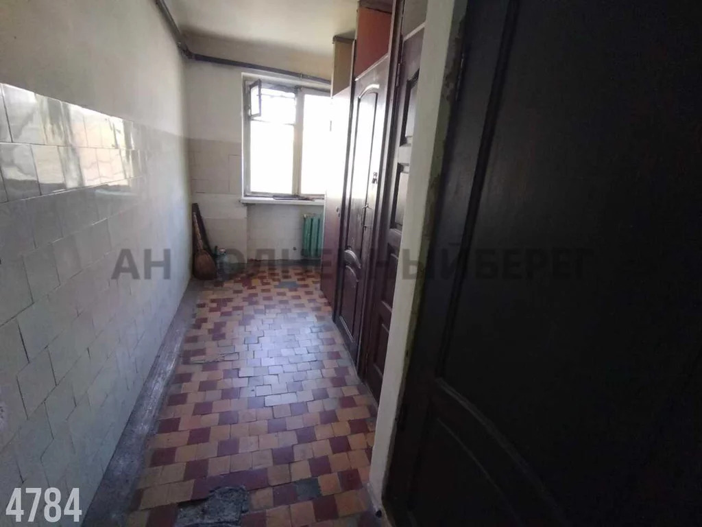 Продажа комнаты, Туапсе, Туапсинский район, Улица Галины Петровой, 11 - Фото 0
