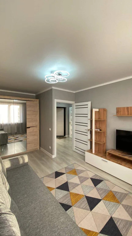 1-к. квартира, 39 м2, 4/17 эт. - Фото 1