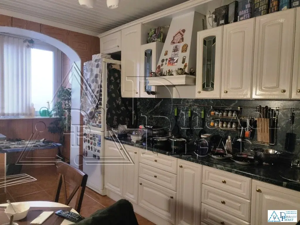 Продается 1/2 доля в трехкомнатной квартире - Фото 4