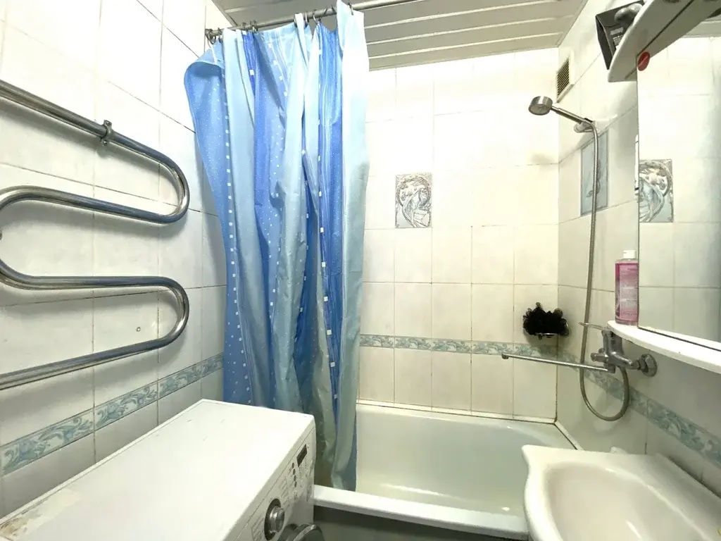 Трехкомнатная квартира в 4-м микрорайоне, дом 3 - Фото 15