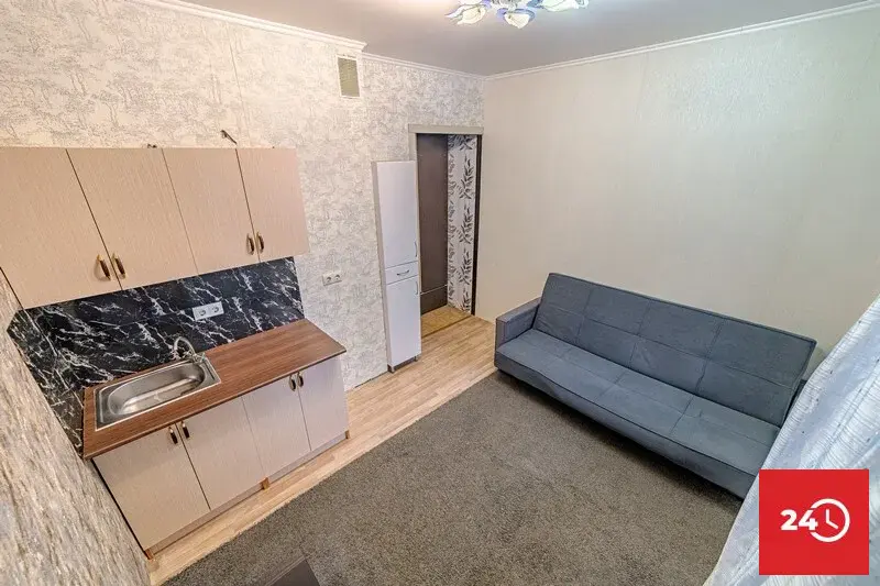 Мебелированная студия в г. Спутнике по ул. Светлая 10! - Фото 1