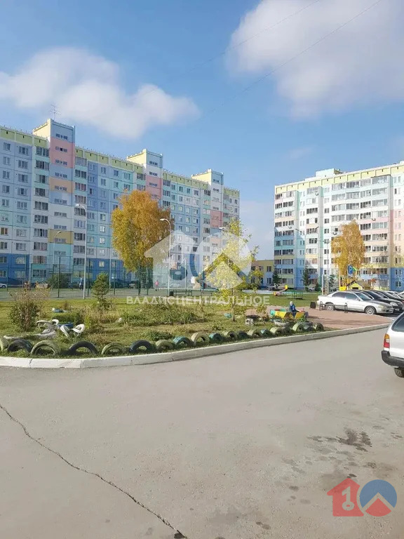 городской округ Новосибирск, Новосибирск, улица Сибиряков-Гвардейцев, ... - Фото 3