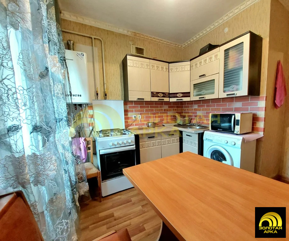 Продажа квартиры, Ильский, Северский район, ул. Черноморская - Фото 1