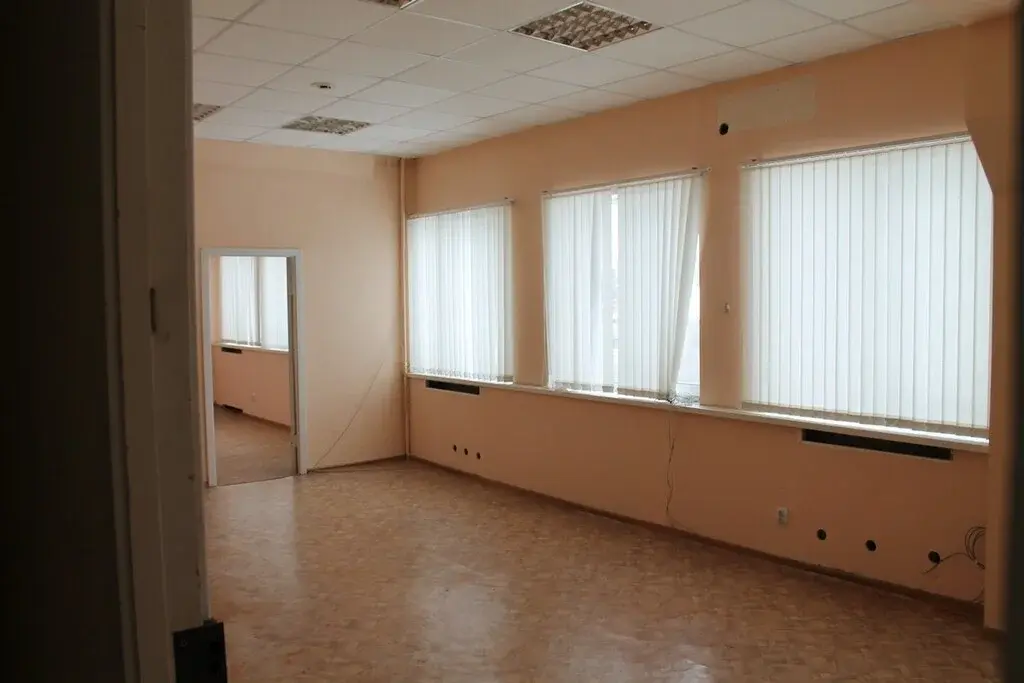 https://cian.ru/rent/commercial/327507219/ - Фото 1