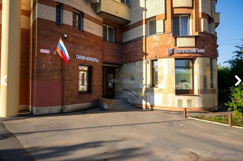 Продажа торгового помещения, Комендантский пр-кт. - Фото 1