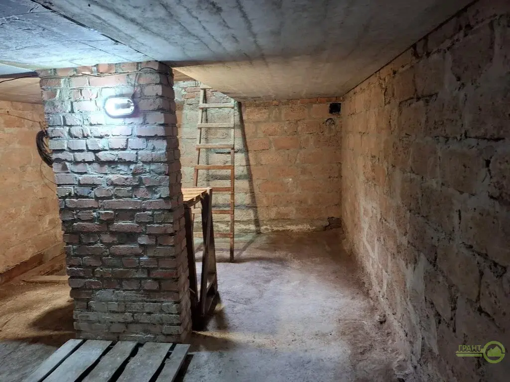 Жилой    5-комнатный  ДОМ  с МЕБЕЛЬЮ  ГАРАЖОМ в БЕЛГОРОДЕ в рай - Фото 6