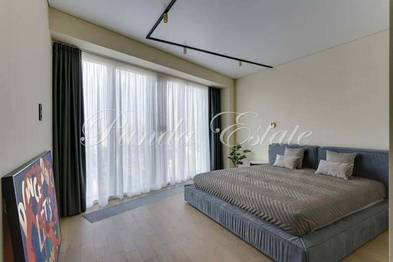 Новый ремонт, 3 спальни (ном. объекта: 9497) - Фото 1