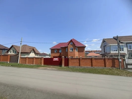 Продам 1/2 дома - Фото 1